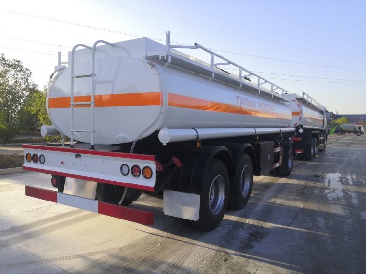 Beiben 8X4 heavy-duty fuel tanker truck