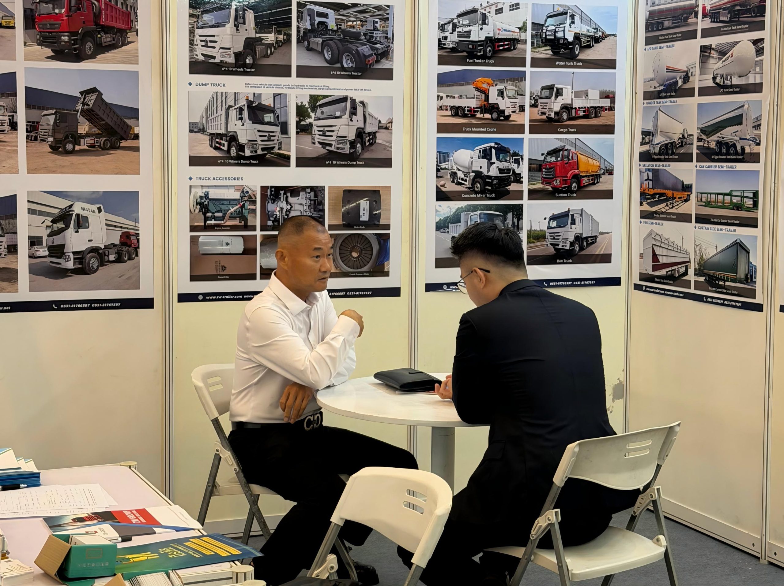 ZW Group Representatives Meeting Overseas Government Procurement Delegations at the 2026 Cambodia Industrial Expo